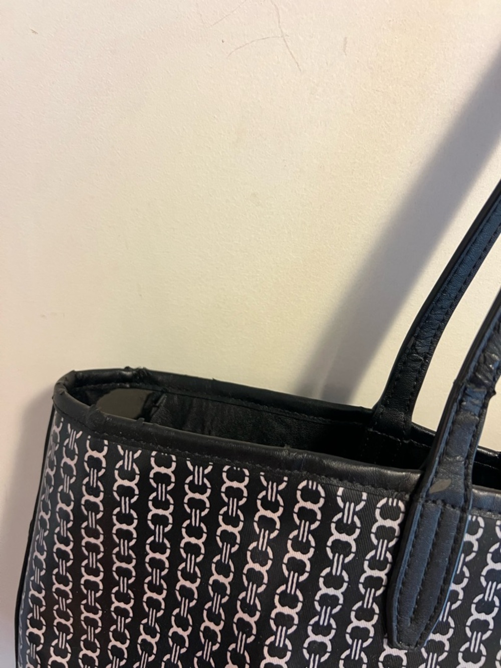 Tory Burch Black Gemini Link Tote ๐๐ - Picture 8 of 16